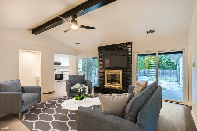 Building Photo - 4 br, 2 bath House - 11251 Mccree Road Sty...