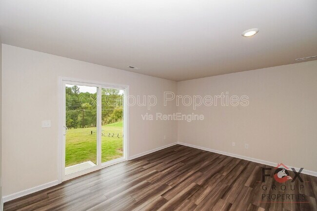 Building Photo - 131 Arden Ct