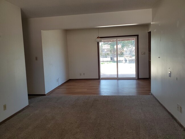 Building Photo - 709 Quapaw Dr