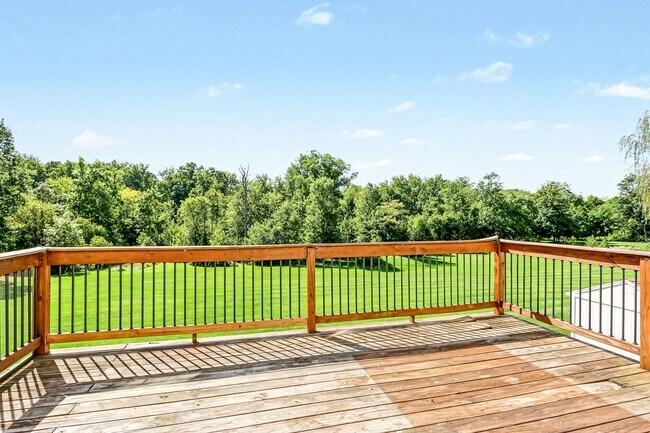 Building Photo - 808 Yorkview Dr