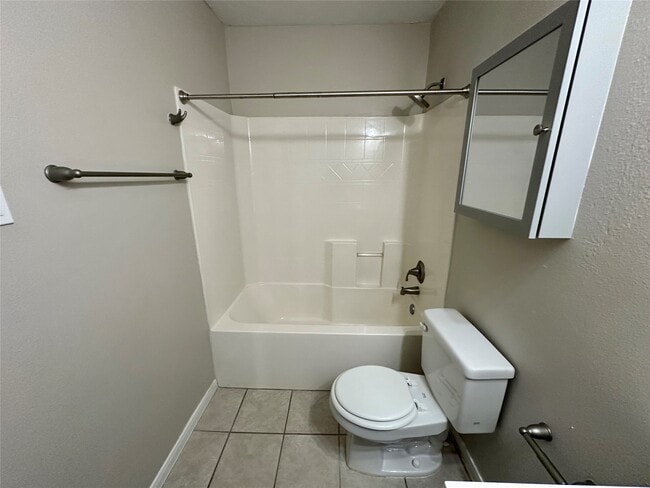 Building Photo - 21907 Willow Downs Dr