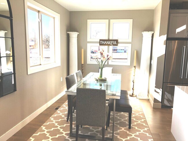 Building Photo - 1007 Leonard Ln