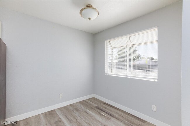 Building Photo - 4170 E Tonopah Ave