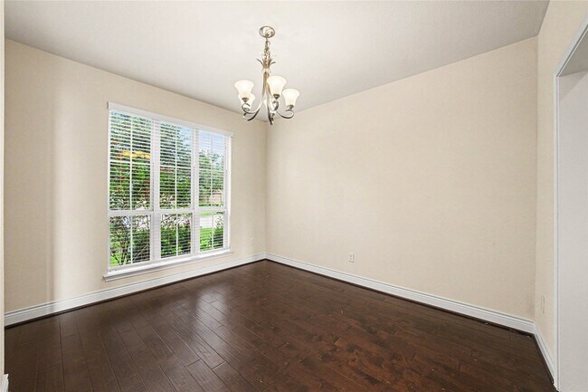 Building Photo - 2310 Falcon Brook Dr