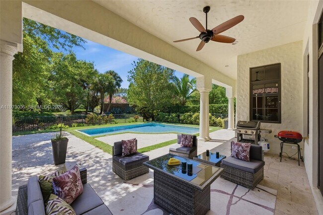 Building Photo - 9564 Exbury Ct