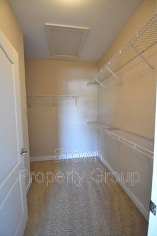 Building Photo - 1912 Harcourt Cir