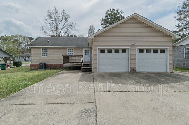 Building Photo - 125 Carol Cir