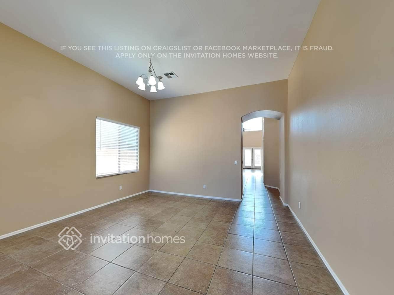 Building Photo - 1441 E Thornton Ave