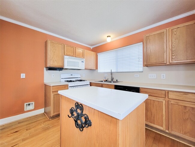 Building Photo - 9607 Farrell Dr