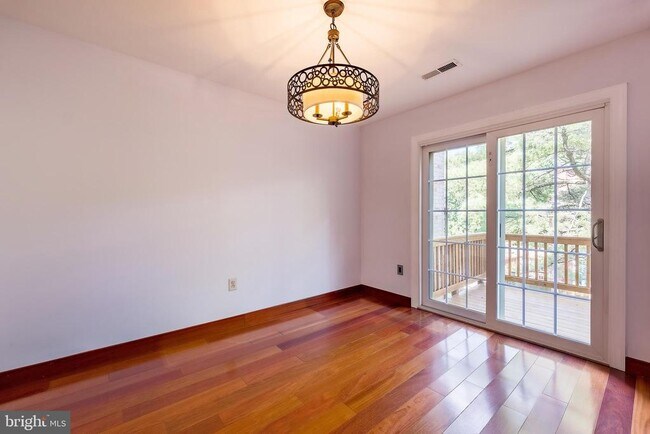 Building Photo - 7603 Heatherton Ln