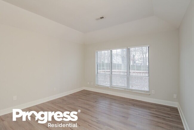 Building Photo - 7413 Cross Tie Ct