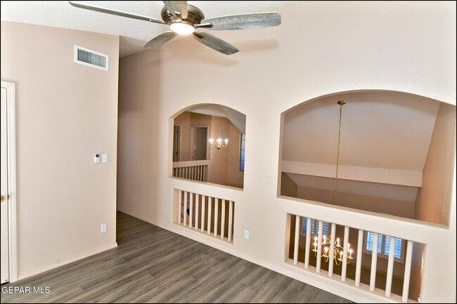 Building Photo - 1416 Stone Canyon Way