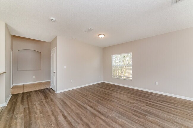 Building Photo - 1004 Seminole Sky Dr