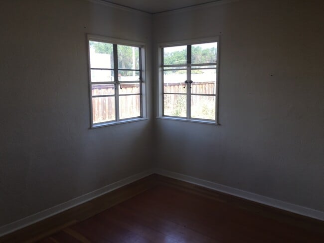 Building Photo - VOGT-120 West Pacheco