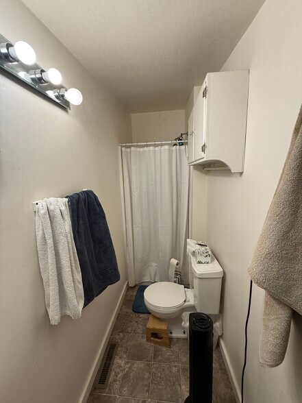 Building Photo - 525 Chippewa St