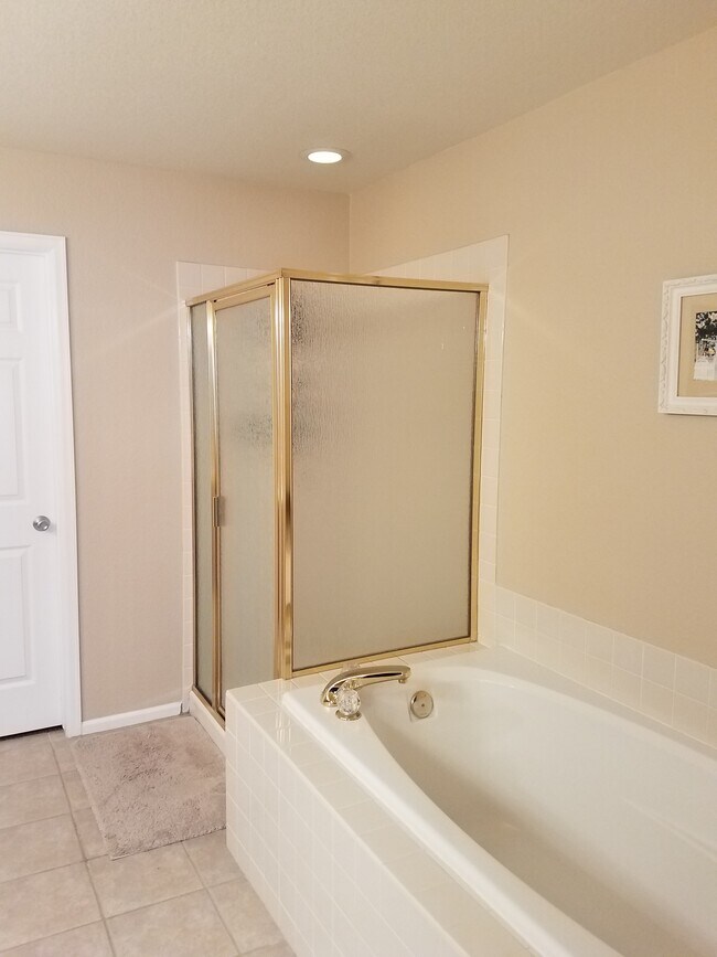 Building Photo - 9484 Southern Hills Cir.