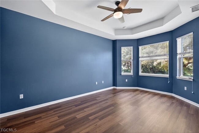 Building Photo - 8278 Sumner Ave