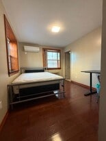 Building Photo - 14906 Elm Ave