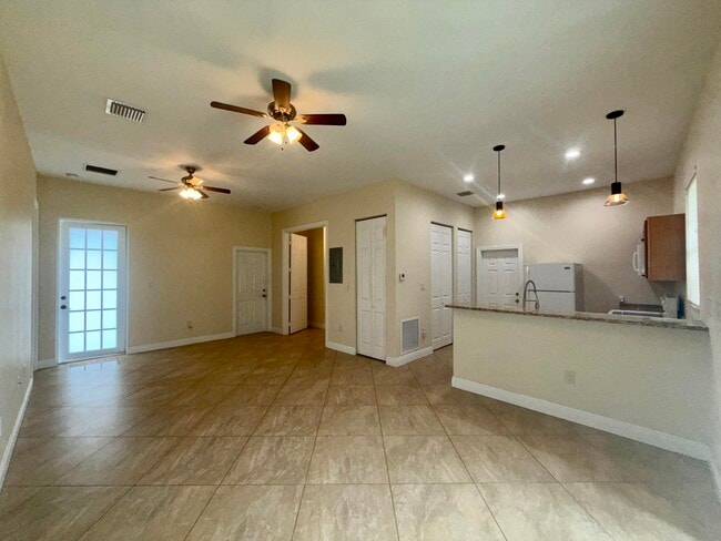 Building Photo - 12094 Citrus Grove Blvd