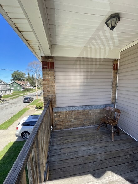 Building Photo - 823 E 29th St