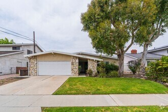 Building Photo - West Torrance 4 bedroom 2 bath