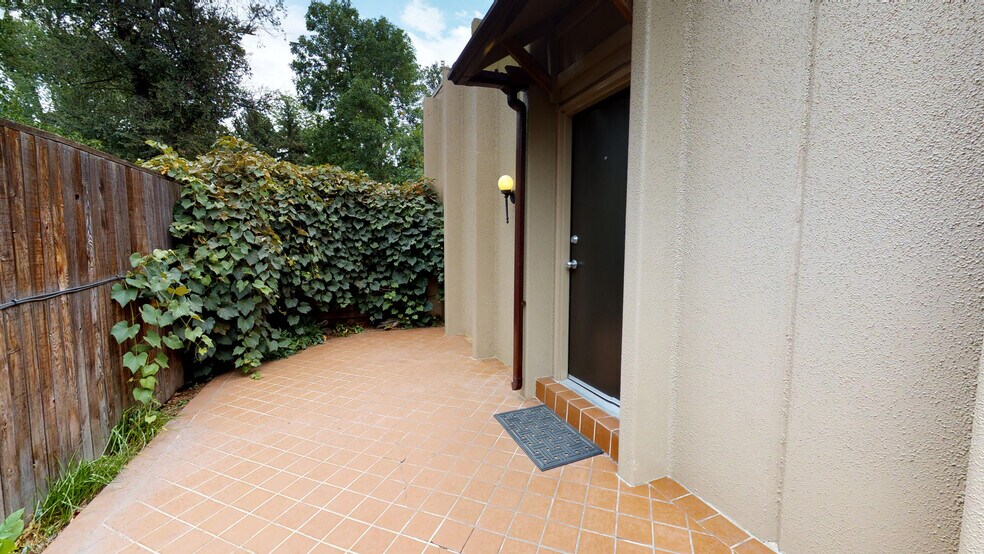 Front door to unit - 675 S University Blvd