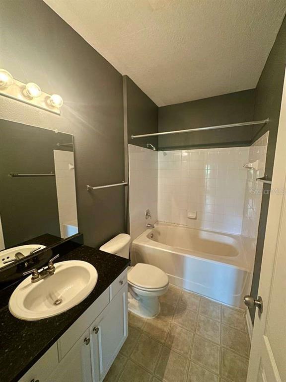 Building Photo - 8836 Villa View Cir