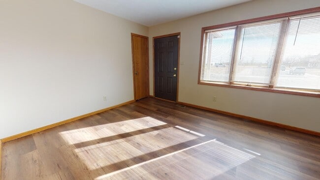 Building Photo - 2 Bedroom, 2 Bathroom House. Doubled Attac...
