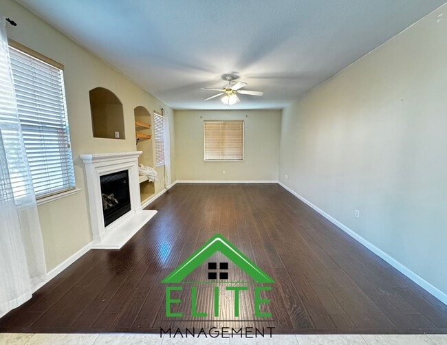 Building Photo - Home Located in the Highly Sought-after No...