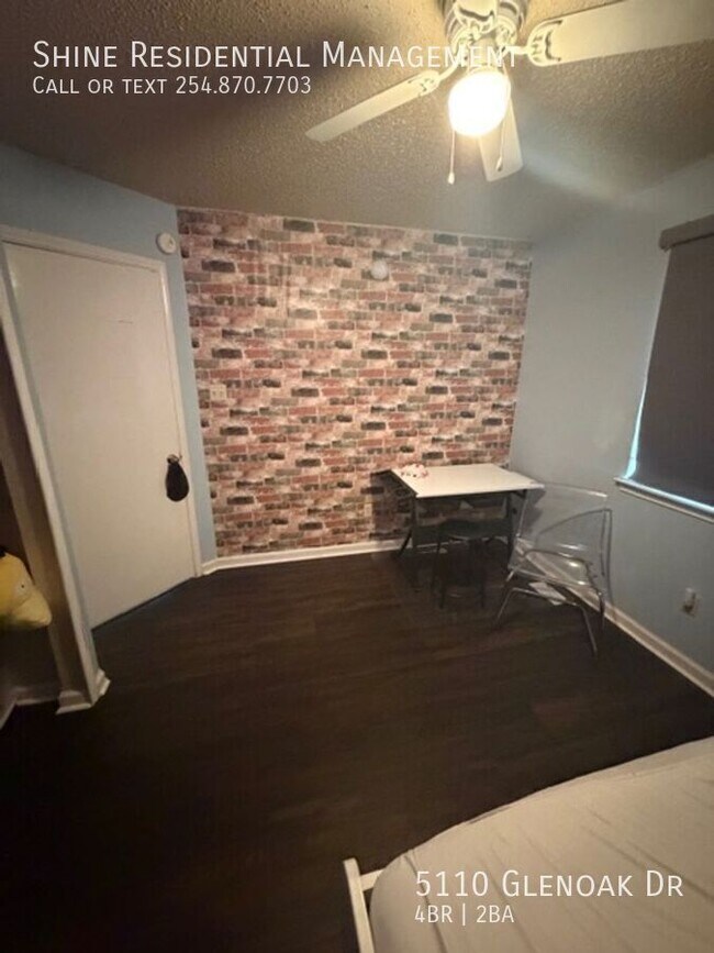 Building Photo - 5110 Glenoak Dr