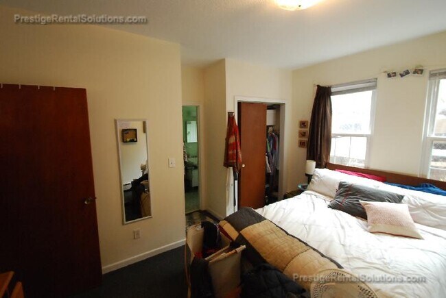Building Photo - 54 S Huntington Ave