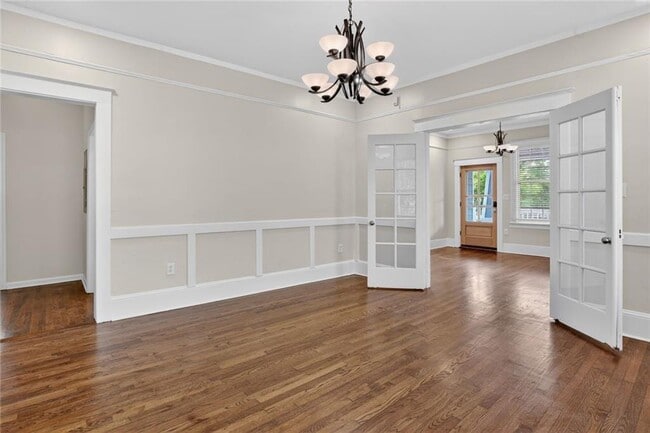 Building Photo - 585 Jones Ave NW