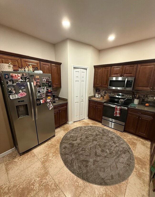 Building Photo - 7215 35th Ln E