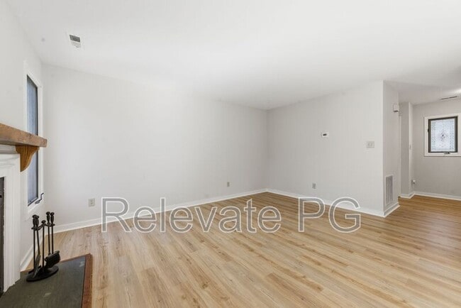 Building Photo - 12916 Copperas Ln