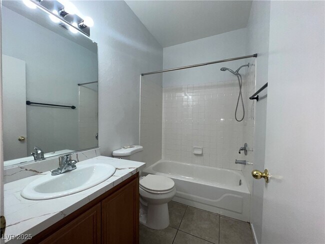 Building Photo - 1356 Lamplight Village Ln
