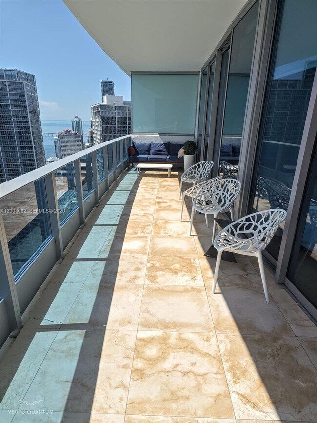 Building Photo - 200 Biscayne Blvd Way