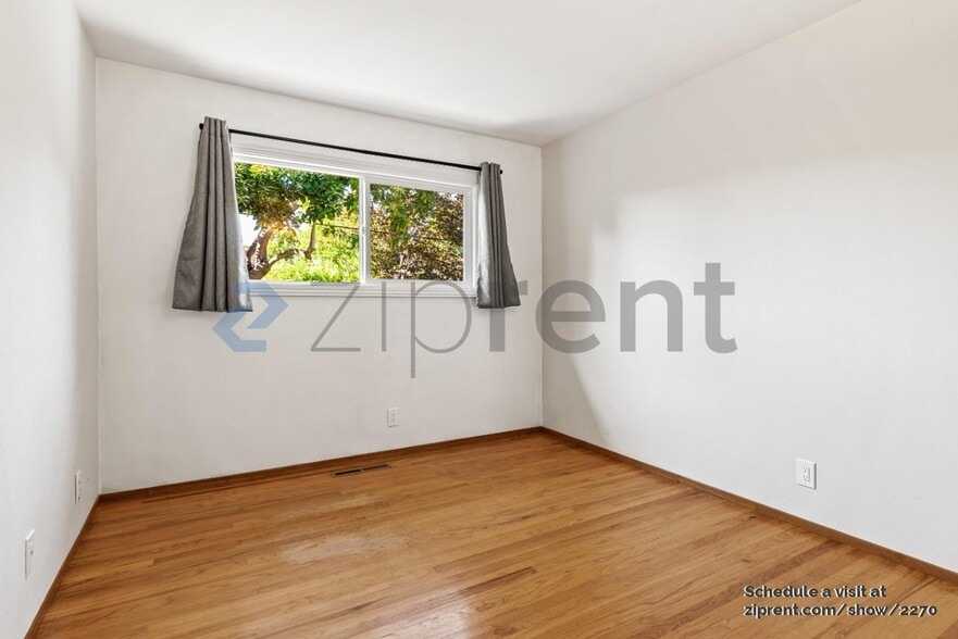 Building Photo - 3353 Valley Square Ln