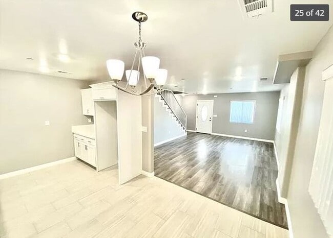 Building Photo - BROADWAY (10611)