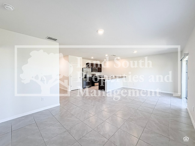 Building Photo - 5781 Arlington River Dr.