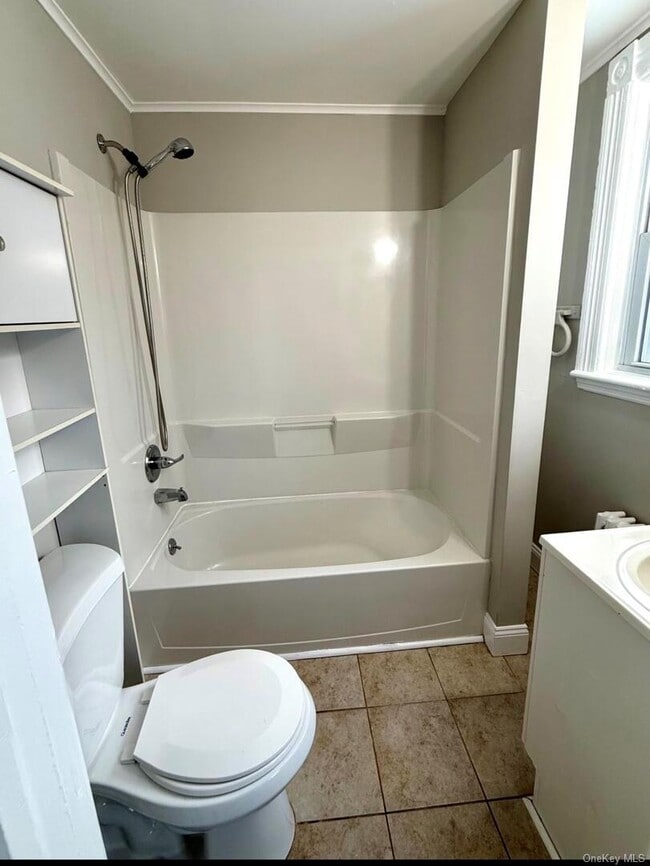 Building Photo - 45 Garfield St