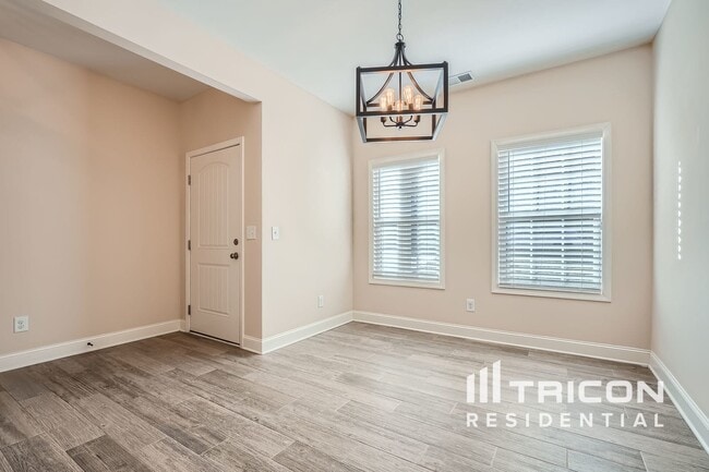 Building Photo - 922 Ashton Park Dr SW