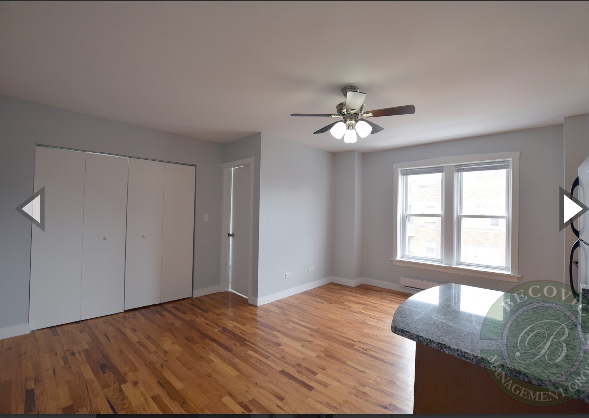 Building Photo - 7445 N Greenview Ave