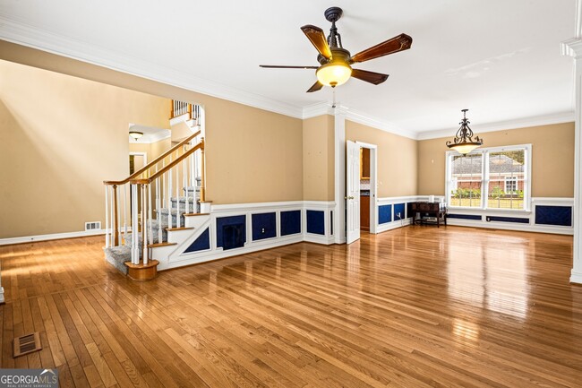 Building Photo - 4000 Hogans Mill Ln