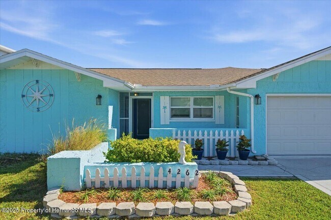 Building Photo - 4262 Biscayne Dr