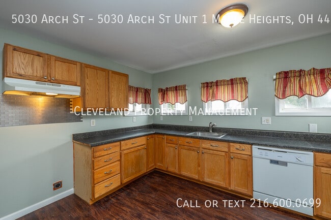 Building Photo - 5030 Arch St