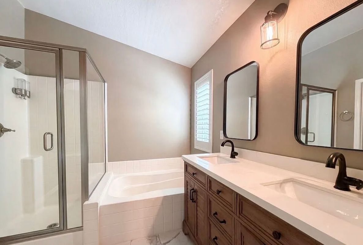 Building Photo - 28441 Silverking Trail