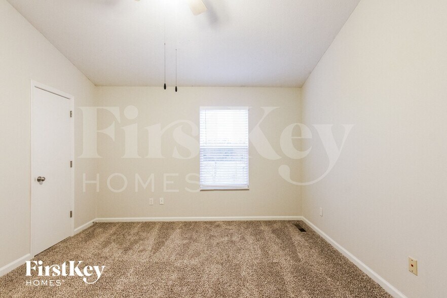 Building Photo - 9223 Timpani Way