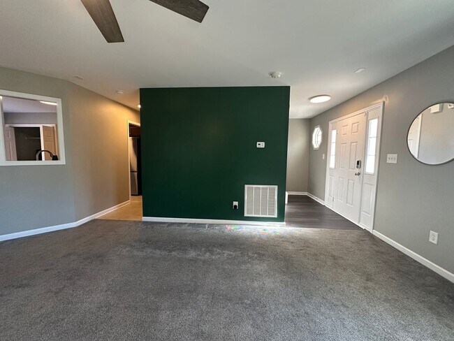 Building Photo - 66 Great Oak Ct
