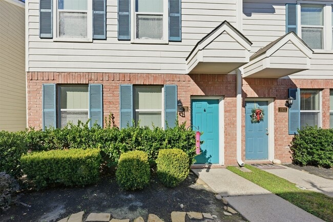 Building Photo - 1929 Kemah Village Dr