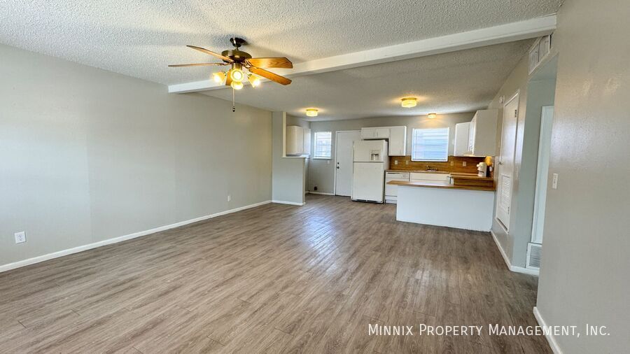 Building Photo - 2304 W 16th St